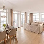 Dockside Travemuende * لوبيك