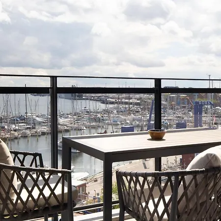 Dockside Travemuende Апартаменты *