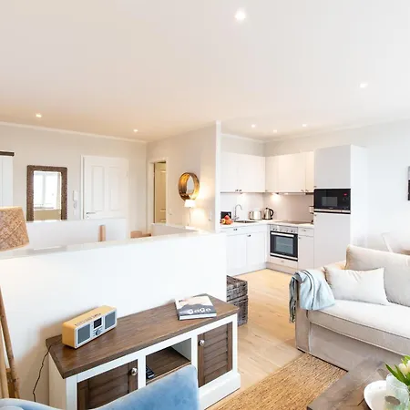 Dockside Travemuende Апартаменты Любек